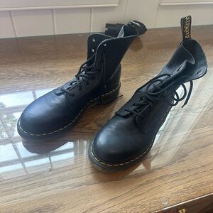 Dr. Martens black Leather Boots